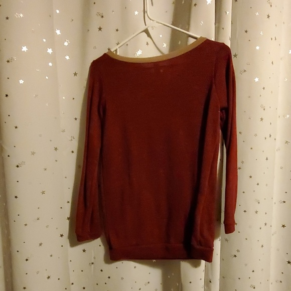 Sweater - Picture 4 of 4